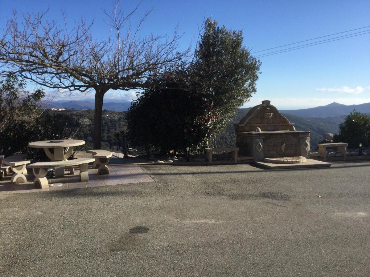 Villa Amon Nos Otes Vezzani Esterno foto